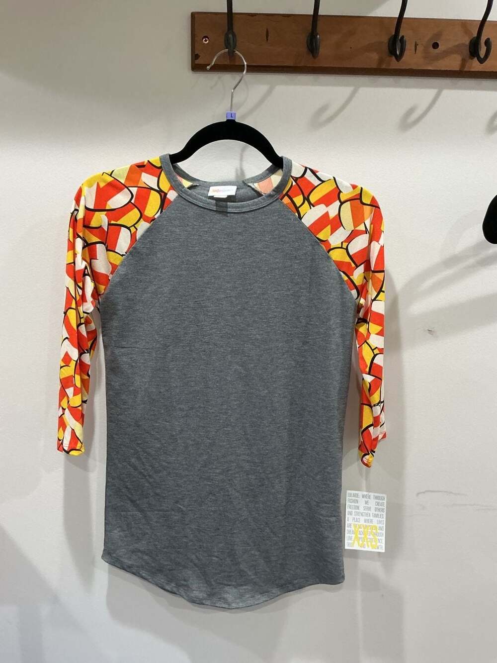LuLaRoe Irma raglan Size xxs Gray Candy Corn Sleeves #58